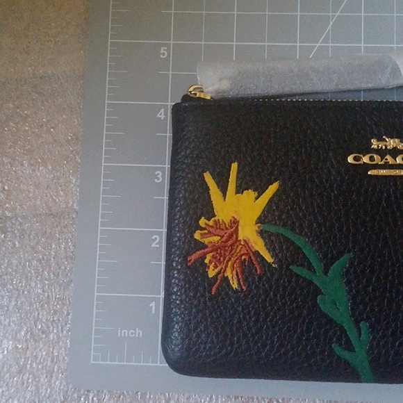 SOLD - Coach X Jean Michel Basquiat Corner Zip Wristlet -NWOT - Price Firm - Picture 11 of 11